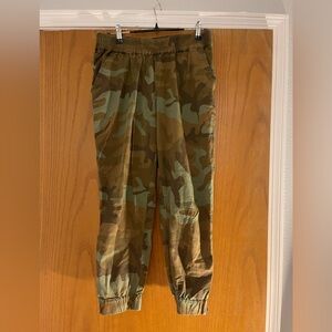 Levi's Camouflage Joggers in Olive & Brown